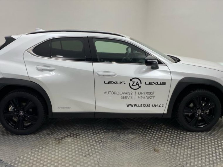 Lexus UX 250h fotka