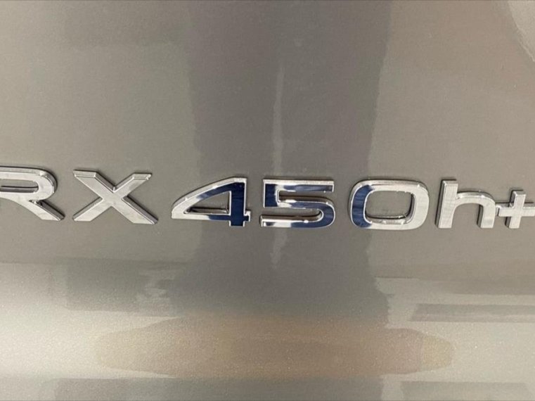 Lexus RX 450h+ fotka