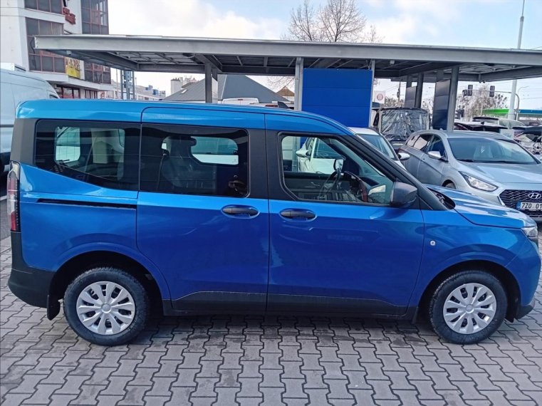 Ford Tourneo Courier fotka