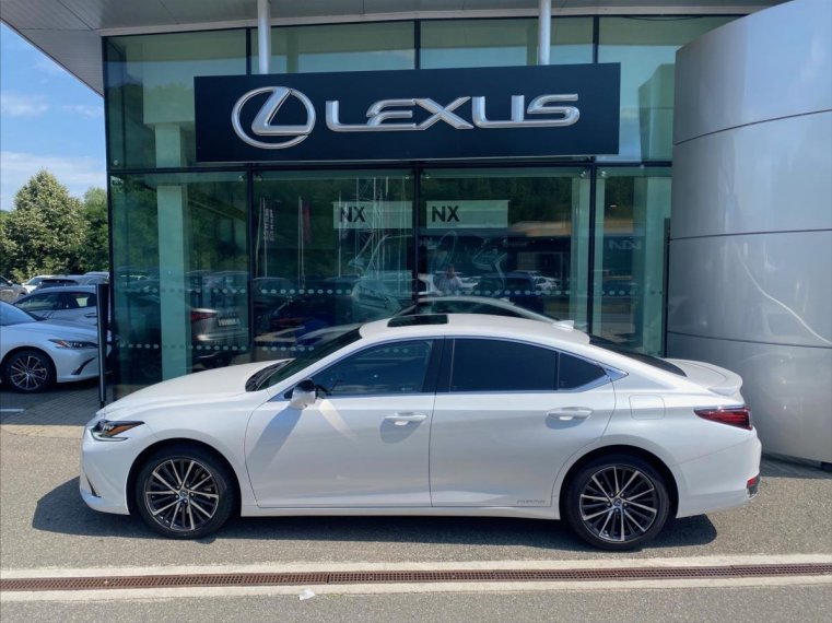 Lexus ES 300h fotka