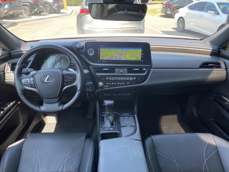 Lexus ES 300h fotka