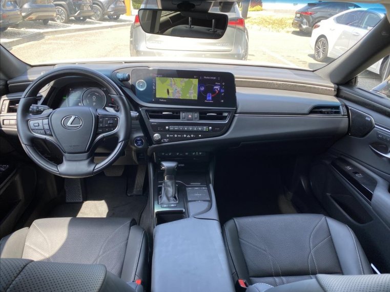 Lexus ES 300h fotka