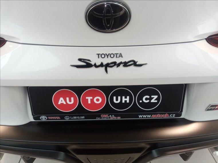 Toyota Supra fotka