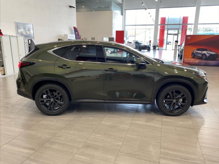 Lexus NX 350h fotka