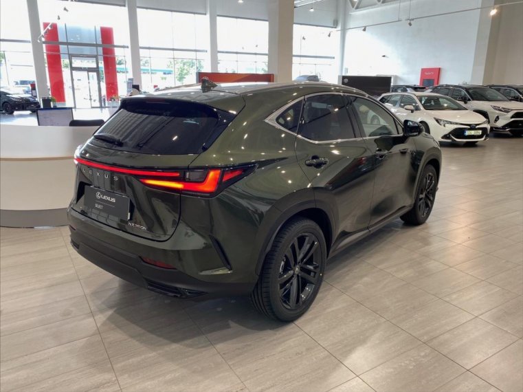 Lexus NX 350h fotka