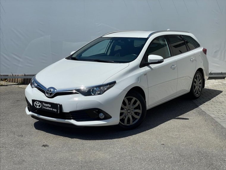 Toyota Auris fotka