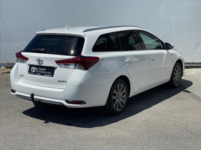 Toyota Auris fotka