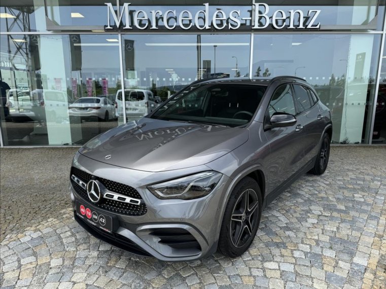 Mercedes-Benz GLA fotka