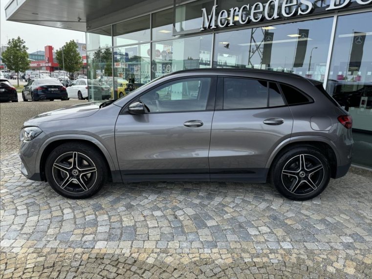 Mercedes-Benz GLA fotka