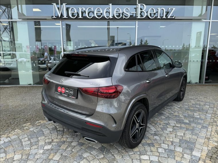 Mercedes-Benz GLA fotka