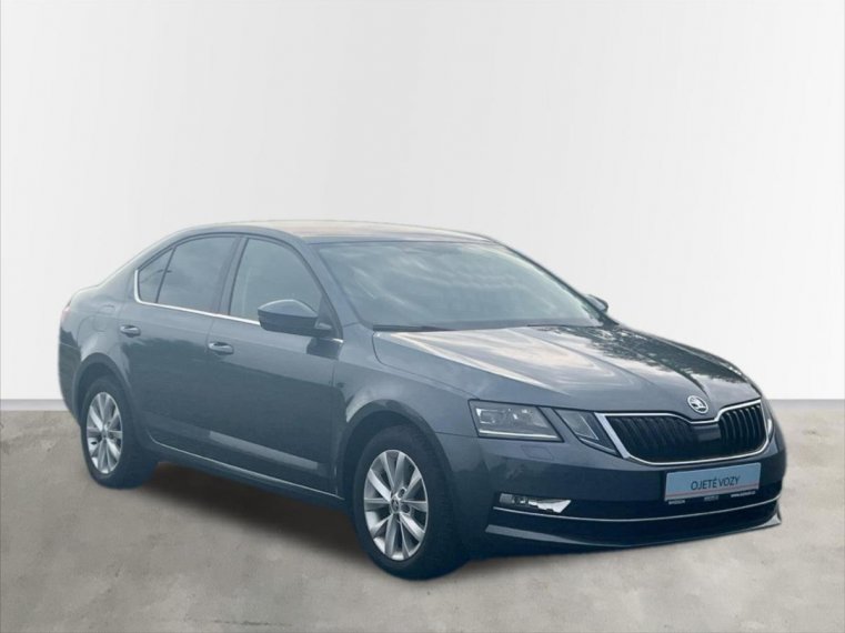 Škoda Octavia fotka