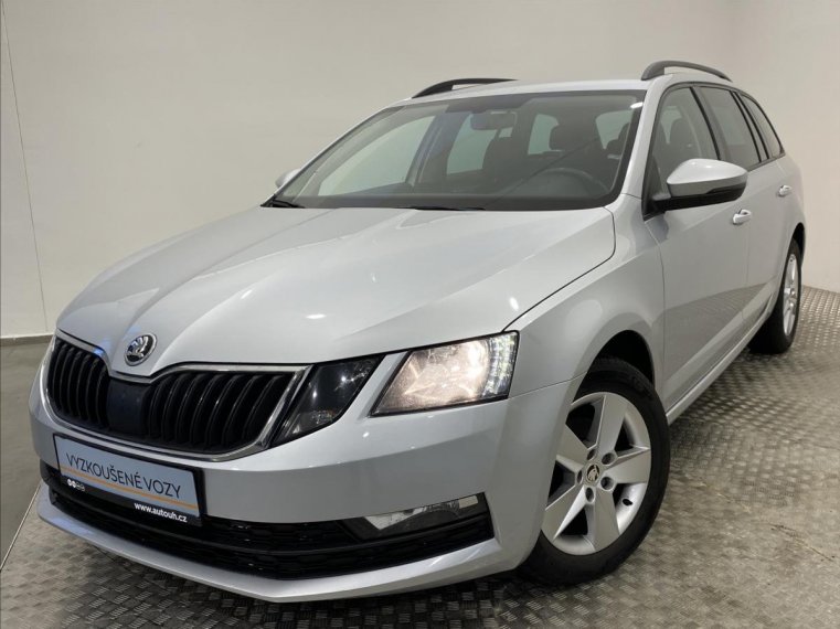 Škoda Octavia fotka