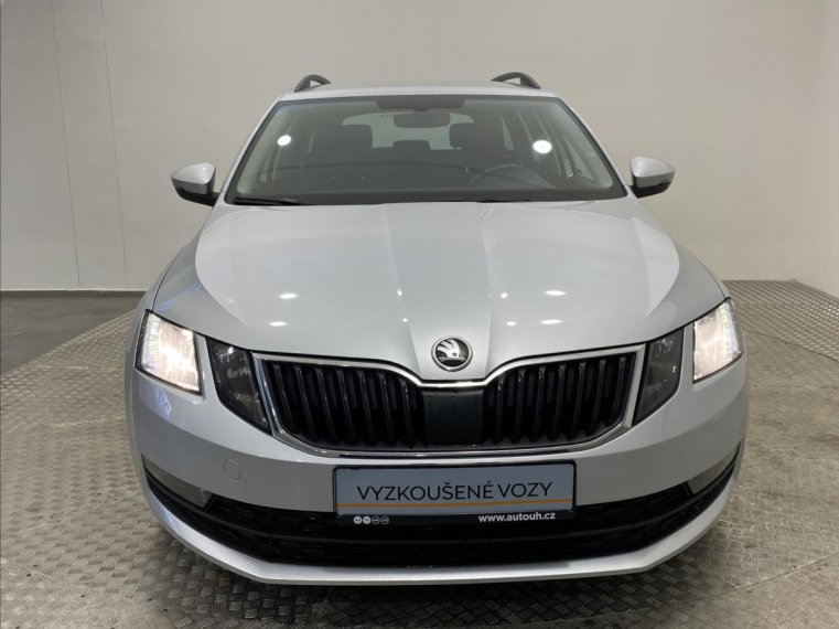 Škoda Octavia fotka