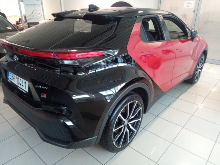 C-HR foto