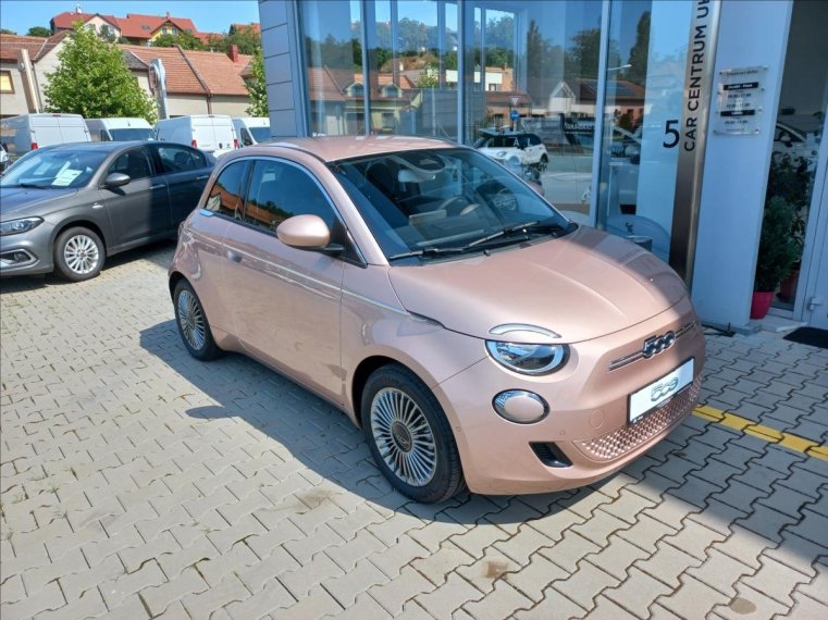 Fiat 500e fotka