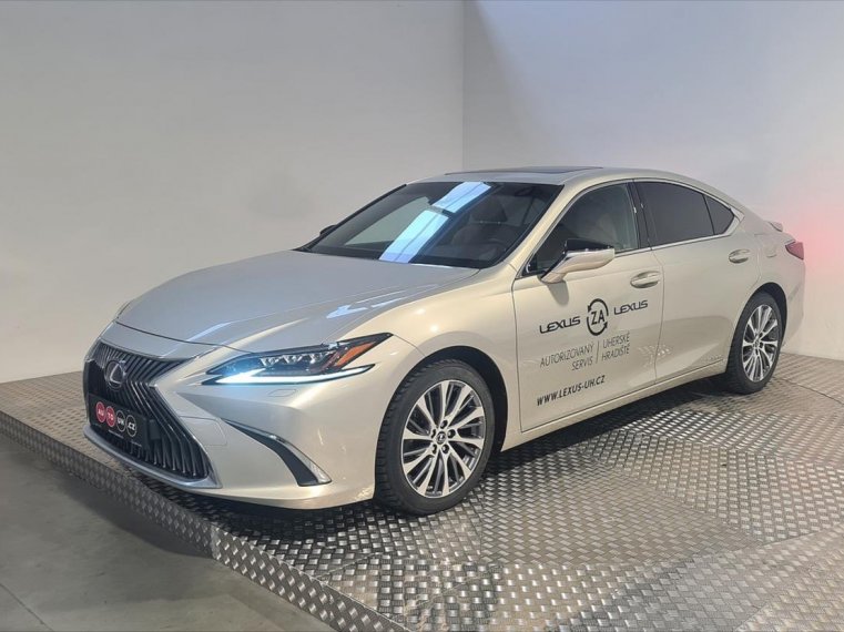 Lexus ES 300h fotka