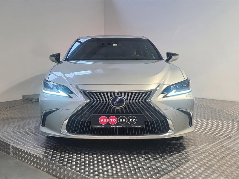 Lexus ES 300h fotka