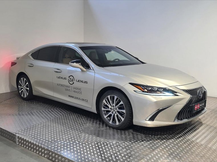 Lexus ES 300h fotka