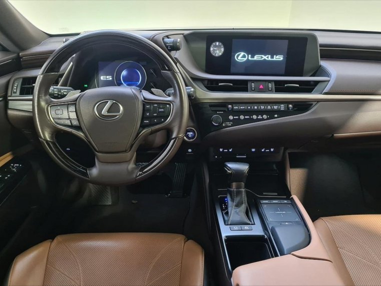 Lexus ES 300h fotka