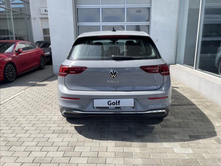 Volkswagen Golf fotka