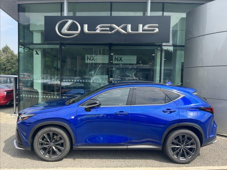 Lexus NX 450h+ fotka