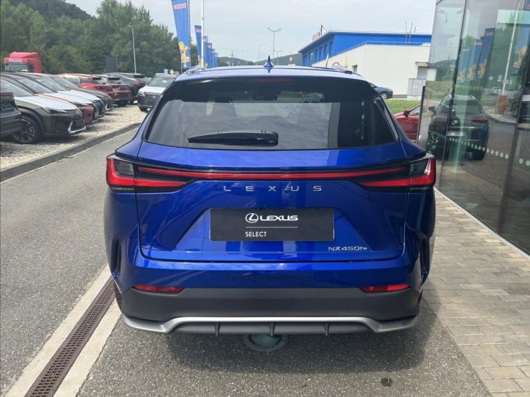 Lexus NX 450h+ fotka