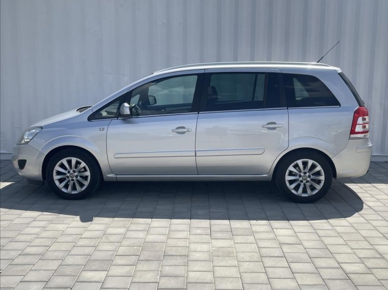 Opel Zafira fotka