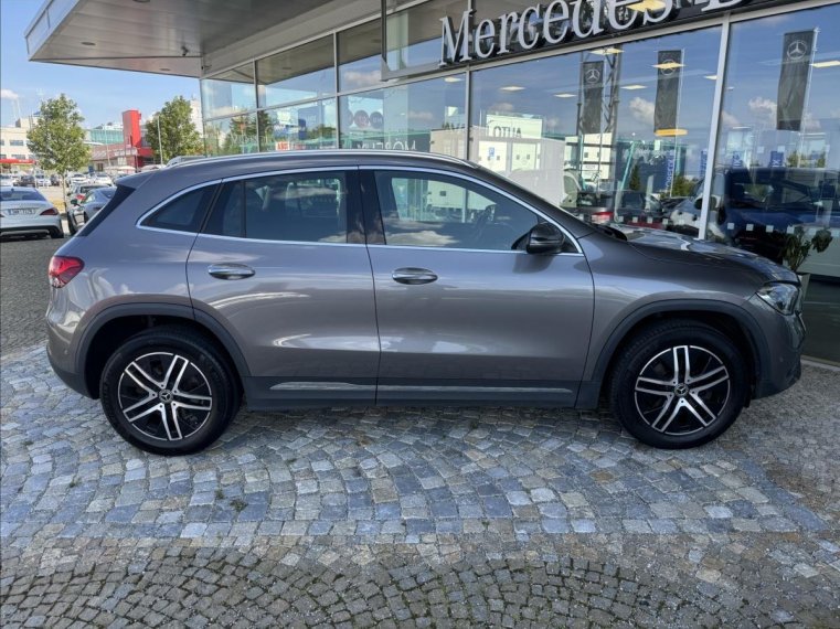 Mercedes-Benz GLA fotka