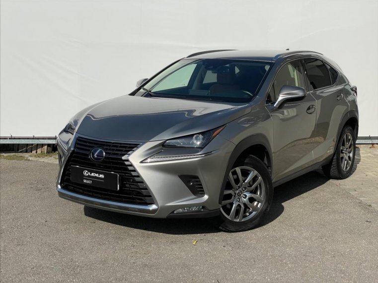 Lexus NX 300h fotka