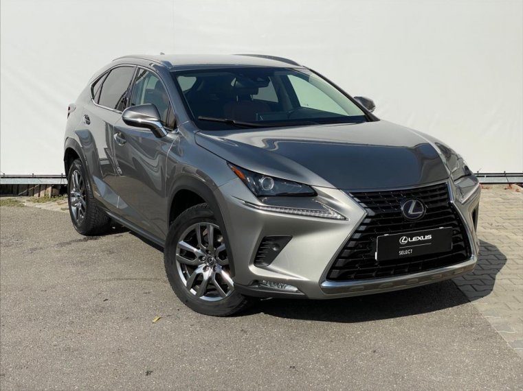 Lexus NX 300h fotka