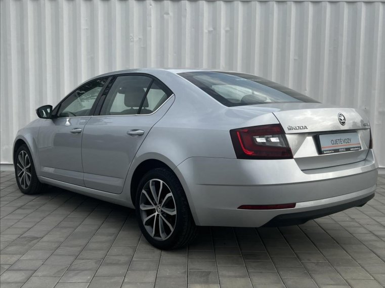 Škoda Octavia fotka