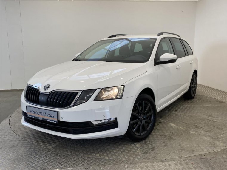 Škoda Octavia fotka