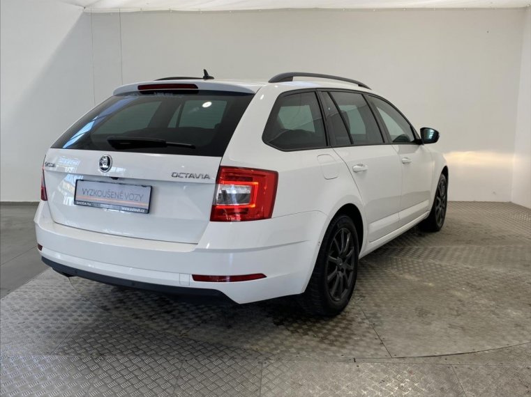 Škoda Octavia fotka