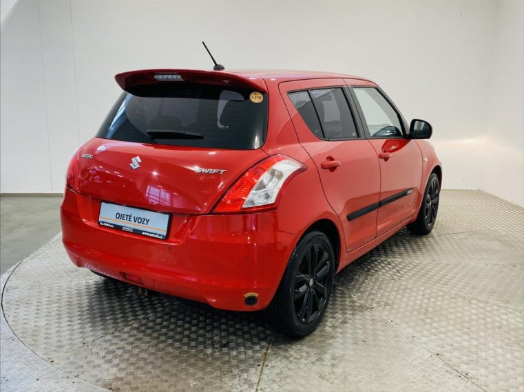 Suzuki Swift fotka