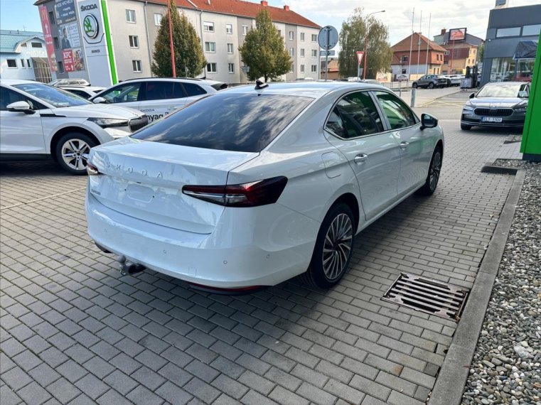 Škoda Superb fotka