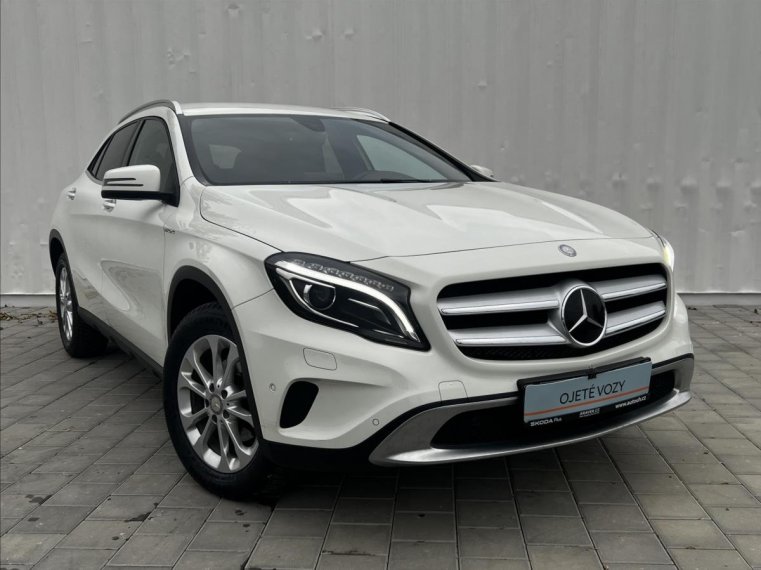 Mercedes-Benz GLA fotka