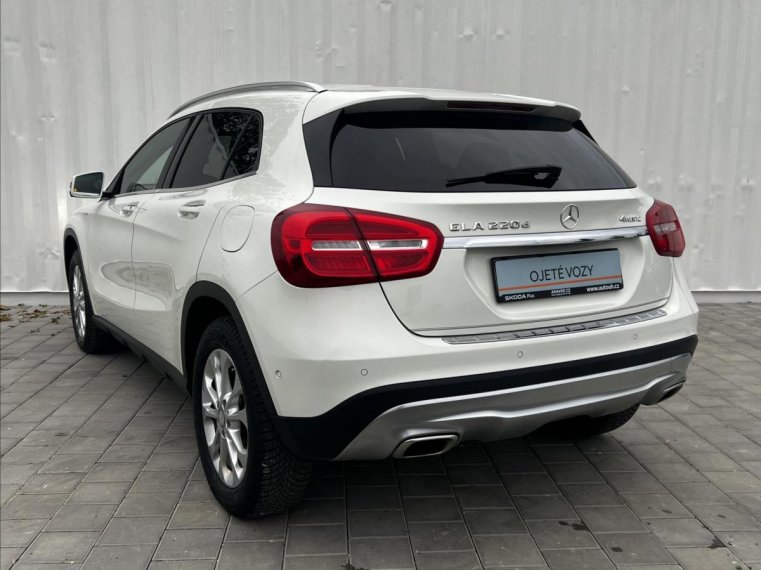 Mercedes-Benz GLA fotka