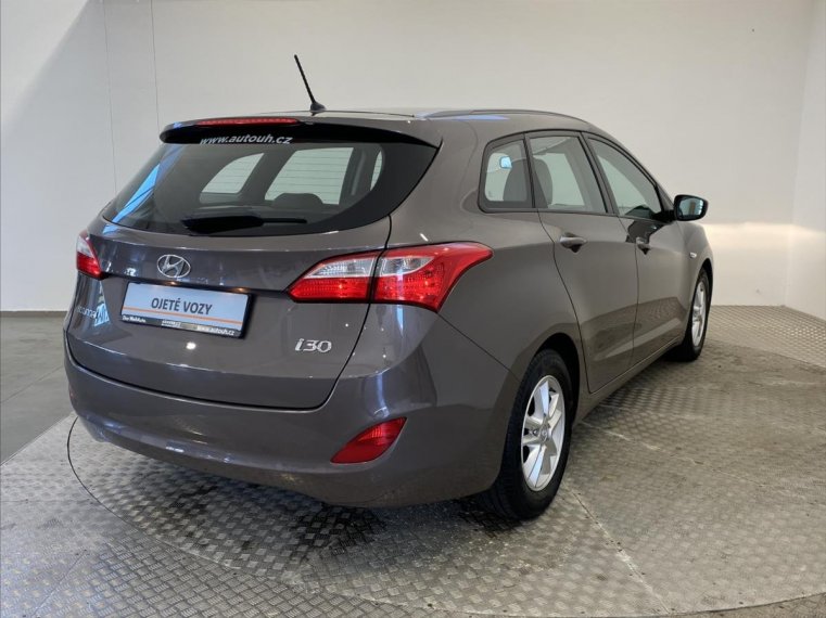 Hyundai i30 fotka