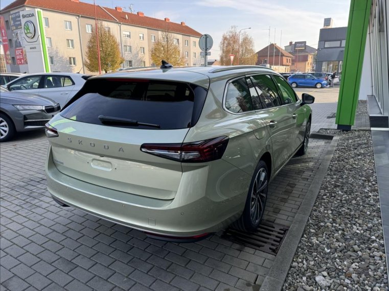 Škoda Superb fotka