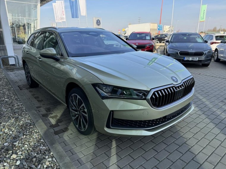 Škoda Superb fotka