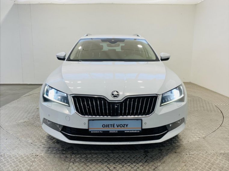 Škoda Superb fotka