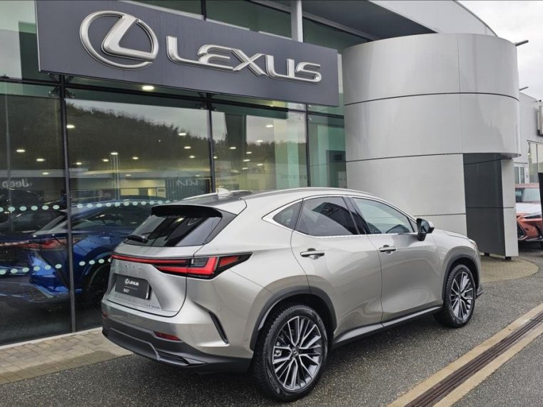 Lexus NX 350h fotka