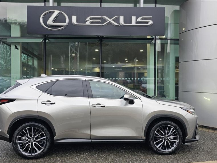 Lexus NX 350h fotka