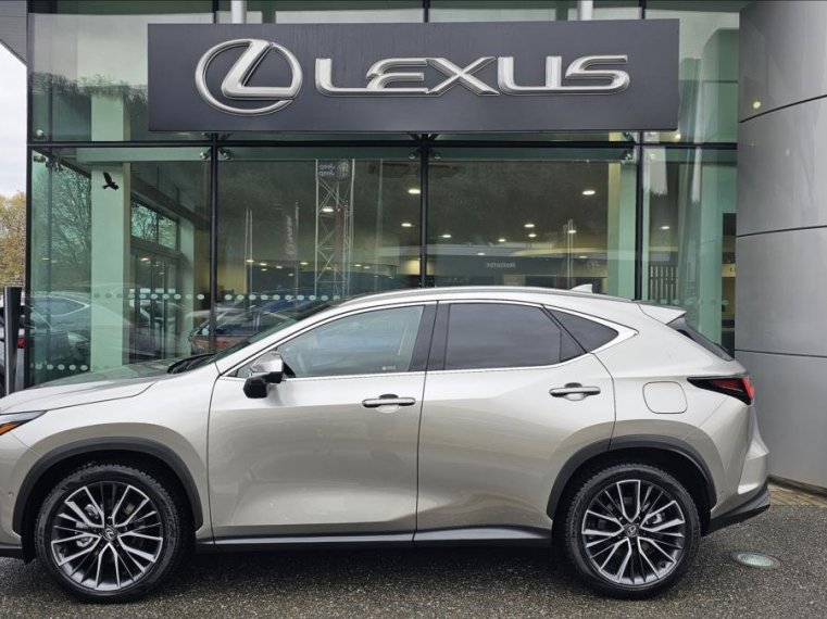 Lexus NX 350h fotka