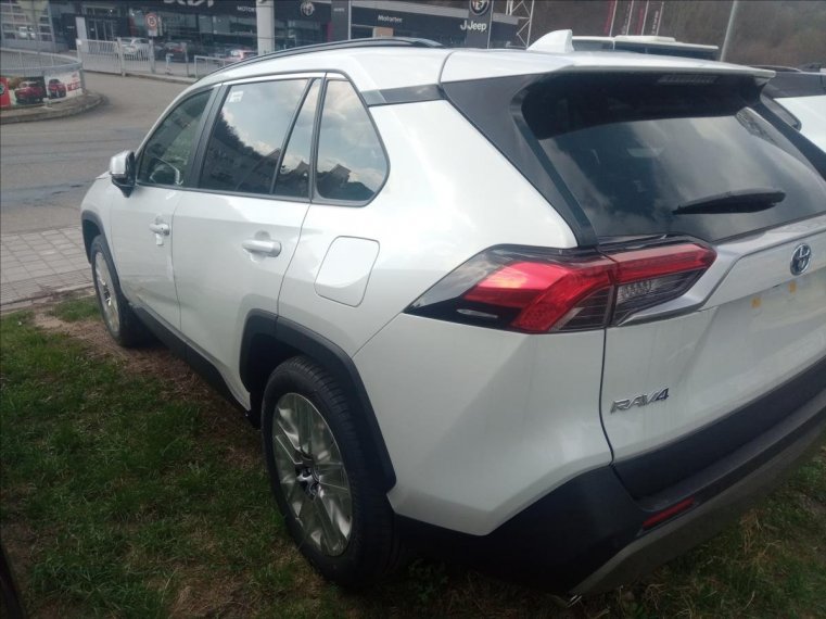 Toyota RAV4 fotka