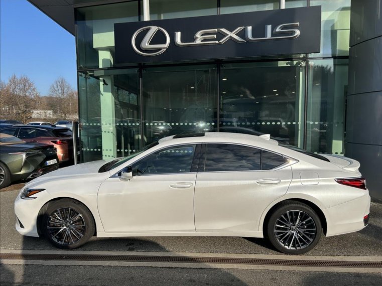 Lexus ES 300h fotka