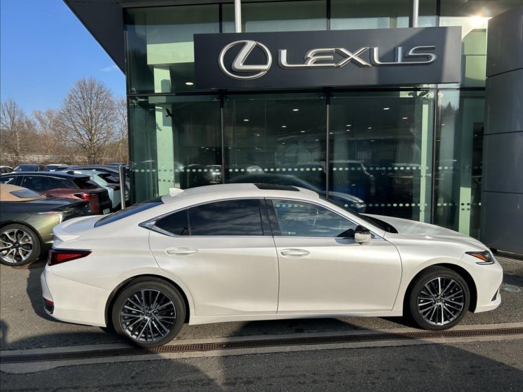 Lexus ES 300h fotka