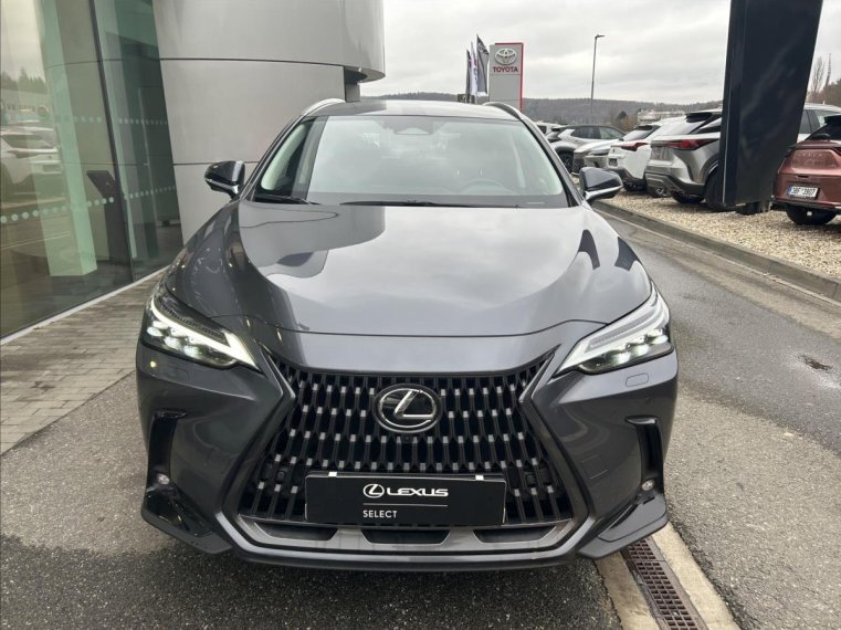 Lexus NX 350h fotka