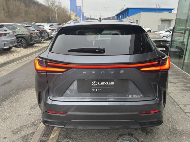 Lexus NX 350h fotka