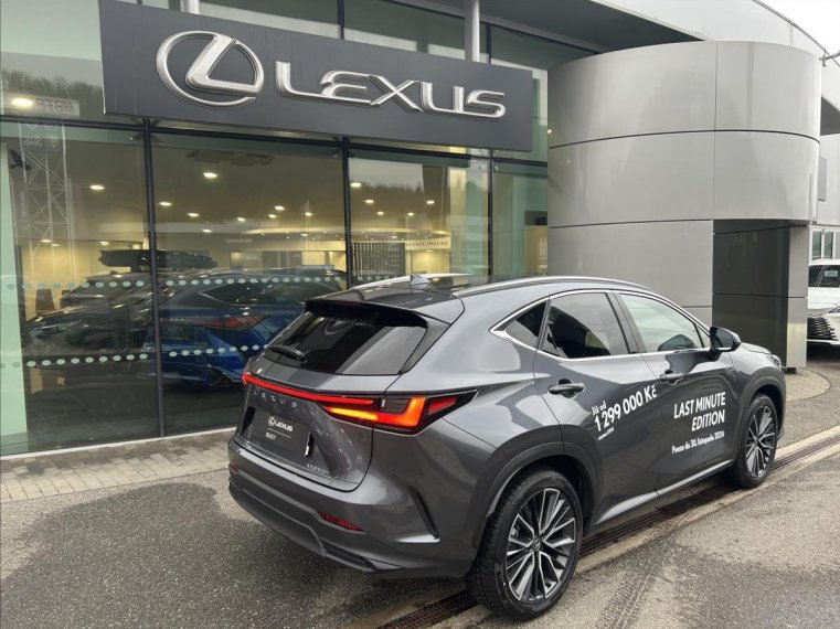 Lexus NX 350h fotka